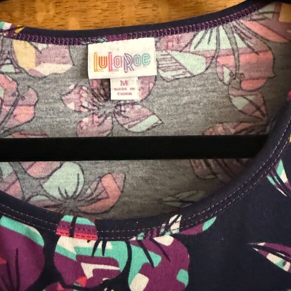 LuLaRoe Size Medium - Picture 2 of 3